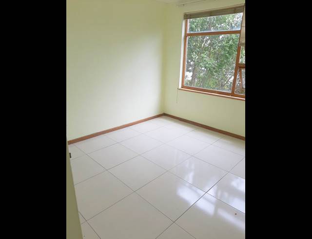 2 bed property to rent in ROSEBANK